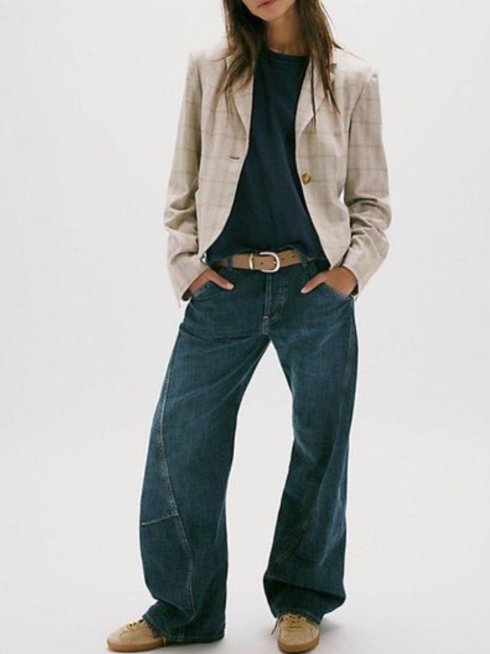 Blue Highland Low-Rise Twisted Bowed Jeans
Color: Indigo
We The Free
NWT - Picture 5 of 14